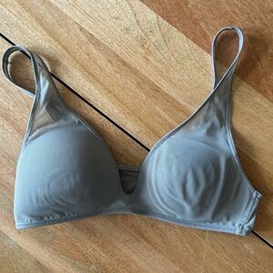 Uniqlo Gray Bra